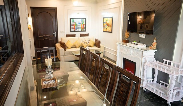 The Silver Doon – A Cozy Mountain Escape at Mall Road, Mussoorie