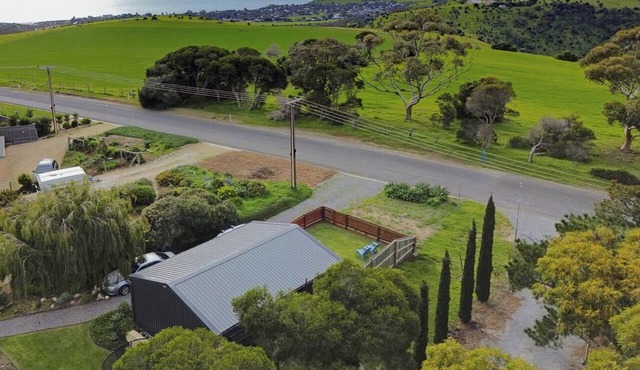 The Studio | A Slower Stay in Normanville | 5 Mins to the Beach in normanville