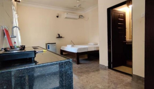 The Sun - Double Room with Balcony