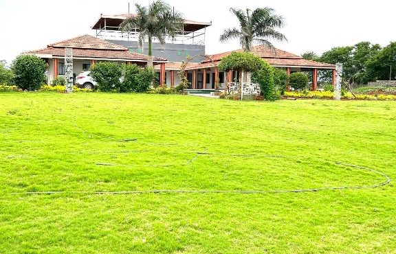 The Sunset Lawns