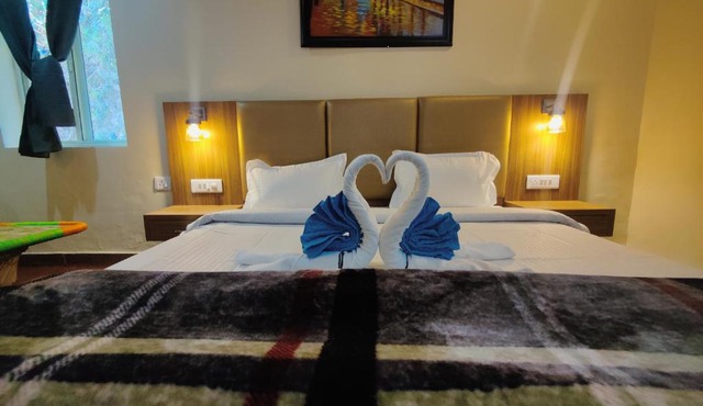 THE VILLAGE CAFE AND STAY