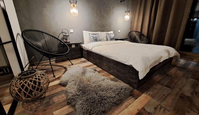 The World Apartament II