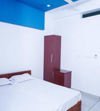 THEKKUMPURAM RESIDENCY
