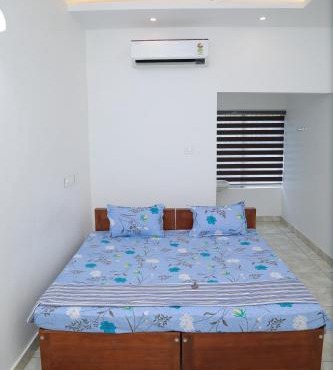 Thekkumpuram Tourist Home