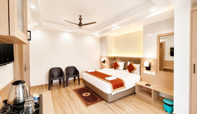 This Hotel Is A Great Place To Visit With Family G-Resort Near Marine Drive Road Puri And Sea Beach Restaurant & Swimming Pool Facilities - All Room Spacious and Fully Air Conditioned Rooms With Attached Balcony-24-Hour Room Service