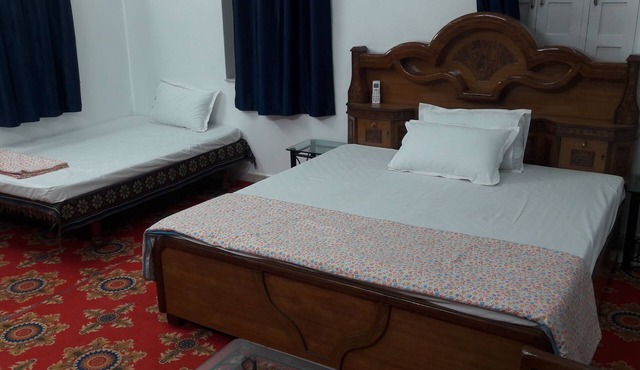 This place is very near to world renowned Mehrangarh Fort