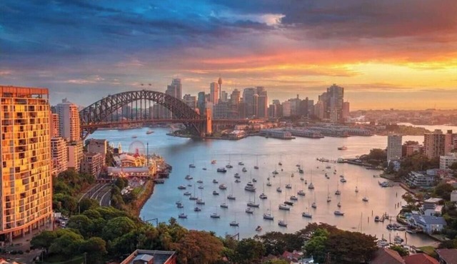 Three-Bedroom Summit Penthouse (Level 56) at Kent Street, Sydney CBD