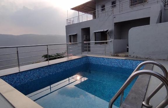 Tiara Villa Infiniti pool by 29 Bungalow