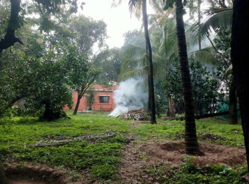 Tirodkar Homestay 2 BHK Villa, 600m fr Beach, Authentic Malvani Food