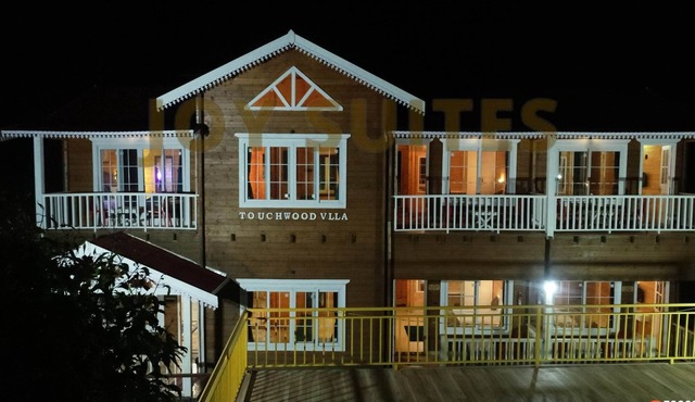 Touchwood Villa by Joy suite