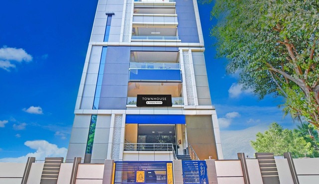 Townhouse Dwarakanagar Near Gurudwara