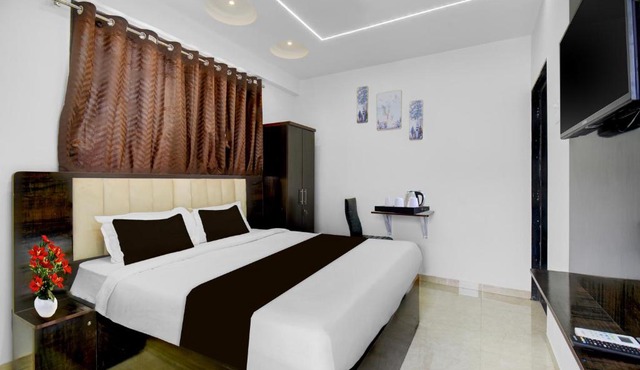 Townhouse Oak Bangalore Garudacharpalya Metro Station