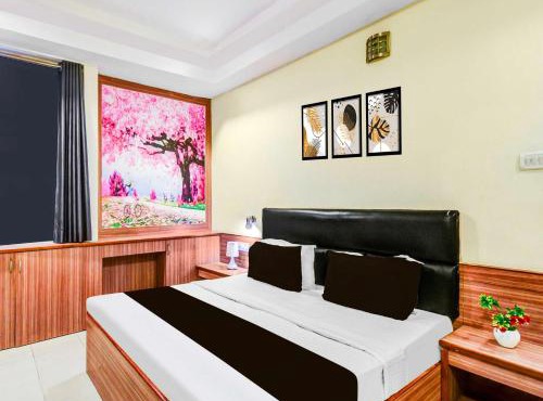 Townhouse Oak Hyderabad Lakdi-Ka-Pul Metro Station