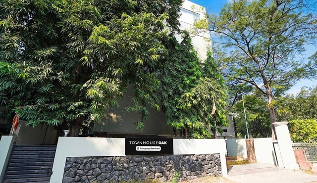Townhouse Oak Ramdaspeth KRIMS Hospital
