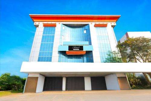 Townhouse Oak SR Nagar Metro Station