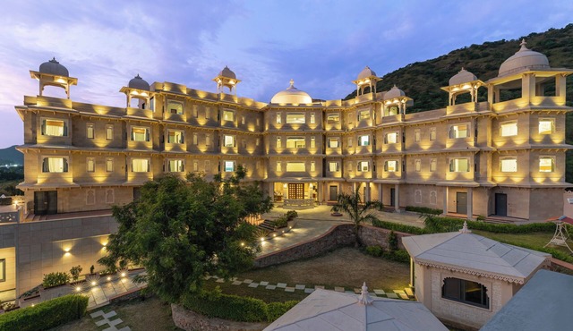Traavista Aravali Mahal