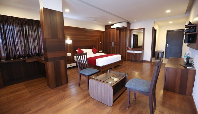 Traders Hotel