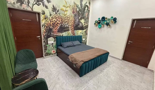 Trahes Lux Modern 4 BHK Near BLK Max & Ganga ram