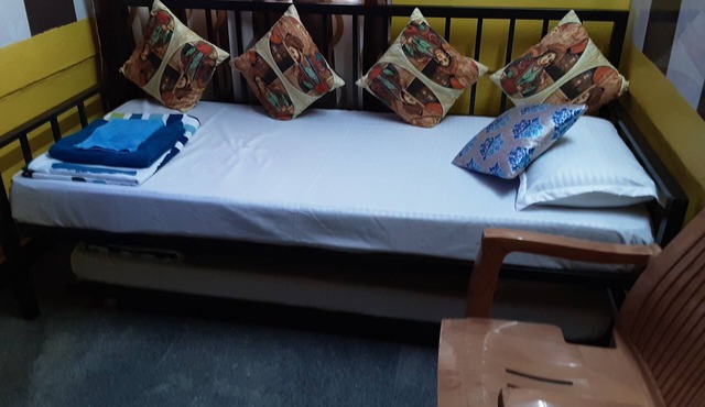 Tranquil Escape: 2-Bedroom Retreat for Two in Coimbatore