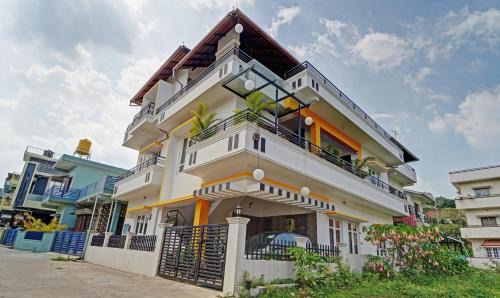 Treebo Alaka Rester Homestay, 5 mins to Raja Seat Garden
