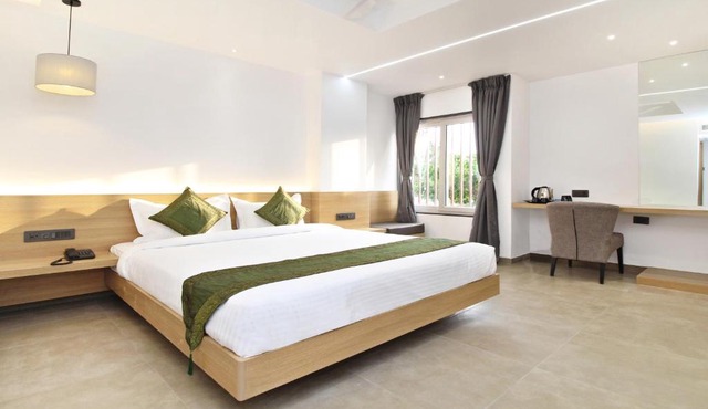Treebo City Inn, Satara