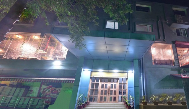 Treebo Paradise Premium Rasulgarh