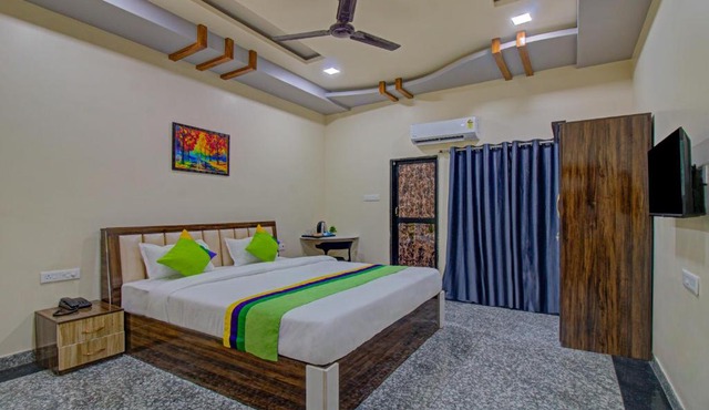 Treebo Royal, Chandrapur