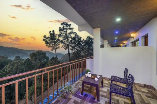 TreeHouse Kasauli Operated By Splendid Hotels I Vacations I Family Groups & Events I Forest Treks I Memories I
