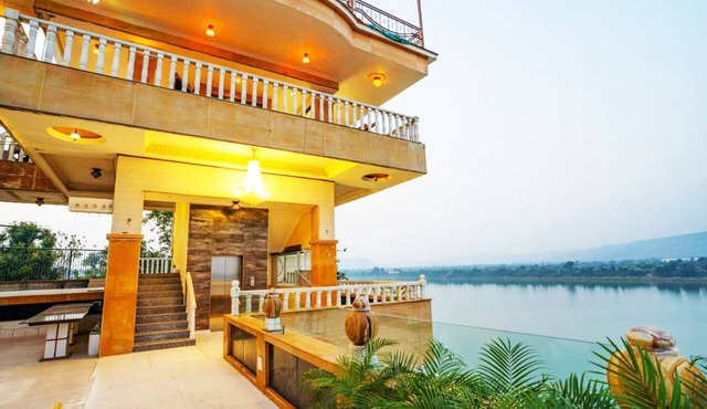 TreeHouseNarmade A Riverfront Resort Spa