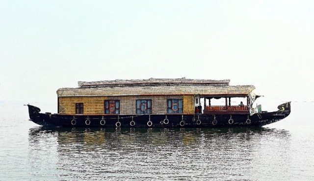 Treemonks Houseboats