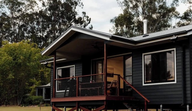 Tuckeroo Cottages - Rosella Cottage in Rathdowney