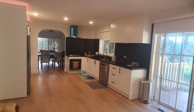 Tudor@Bunyip! Cosy tree retreat with family-sized game room & close to Gumbaya in Bunyip