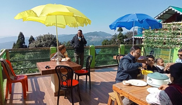 U V Homestay