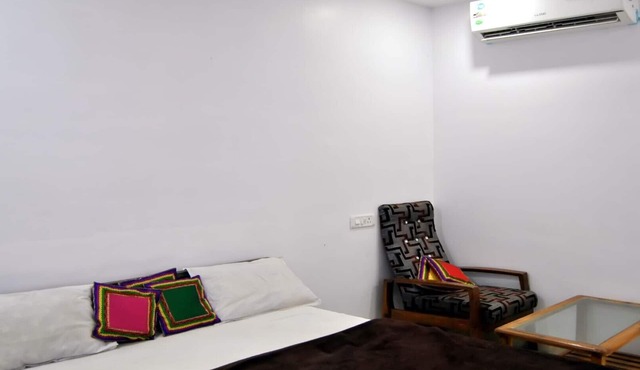 Unit 16 Beautiful and clean room to stay