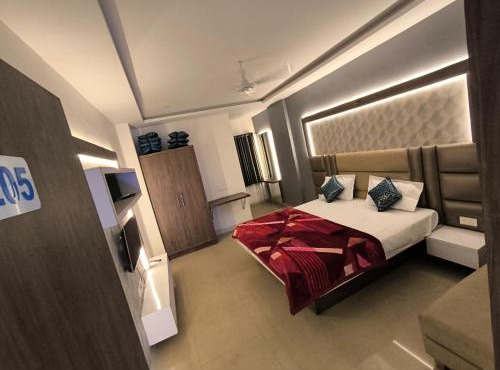 URBAN STAY 24x7