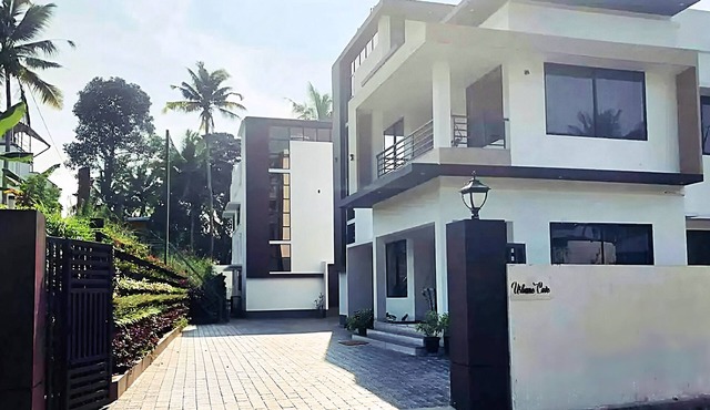 Urbane Cove 1: Furnished AC Apt