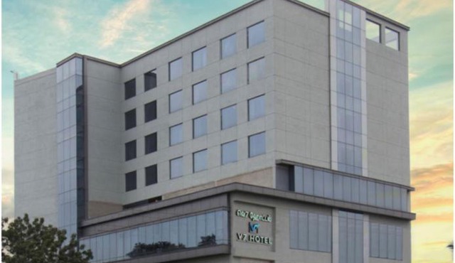 V 7 HOTEL