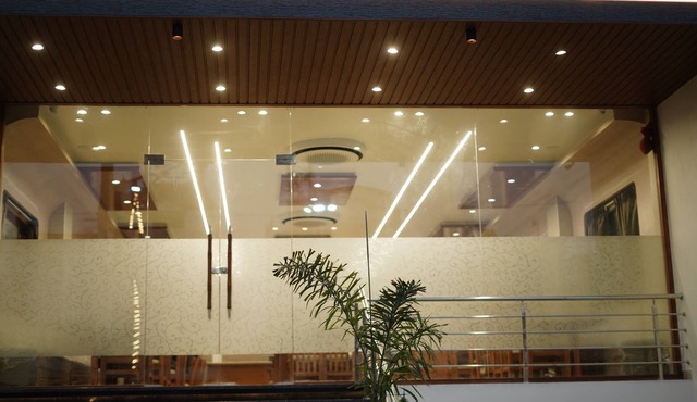 V1-One Bouteeque Hotel