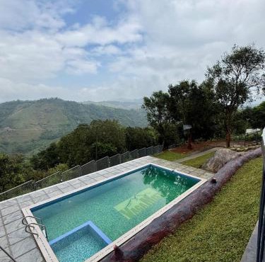 VagaMist Pool Resorts