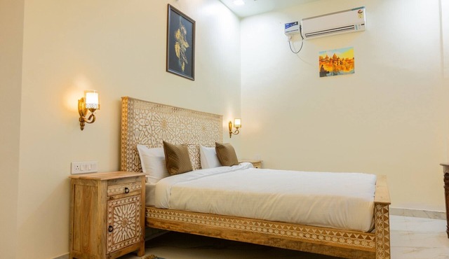 Vardhan Resorts