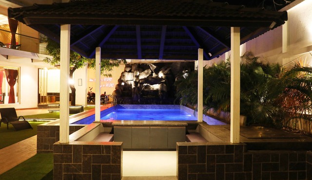 Vegas Villa by Shiloh Stays