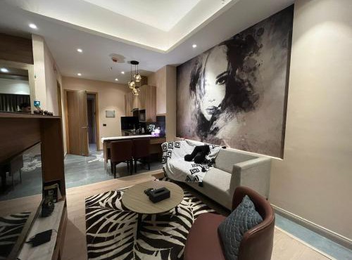 Vellostay Paras Charcoal Studio - Gurgaon - Aravali View in Gurgaon