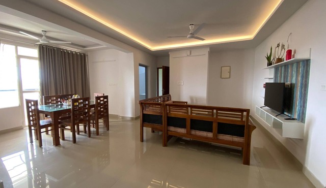 Veu Ragamalika Apartment with Fully Equipped Kitchen, Balcony & Caretaker