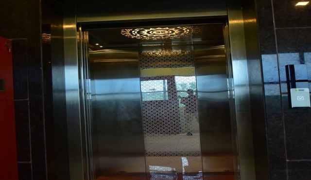 VHR Guest House