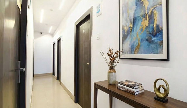Via Vhyom Sky Palace