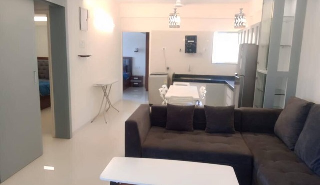 Vibrant 2-bedroom apartment in wonderful Anjuna with WiFi, AC