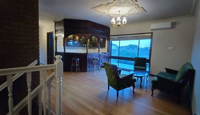 Vibrant, Secure and Tranquil for Holiday Relax in Lalor