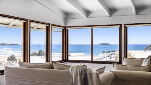 Victoria's - Hamptons Beachside Residence in Emerald Beach