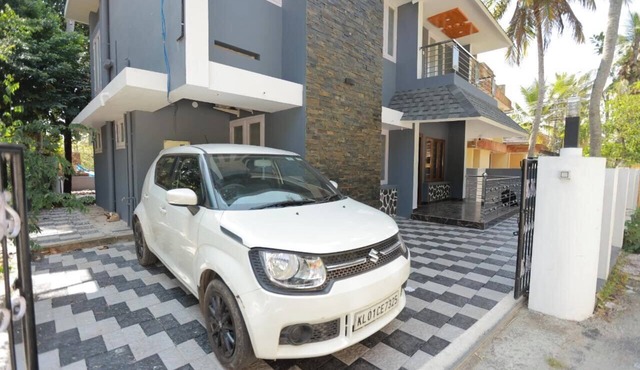 VIKAS LUXURY STAY
