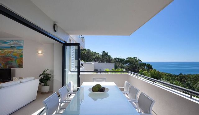 Villa 7 Ocean Views, Spacious, Pool in Coolum Beach